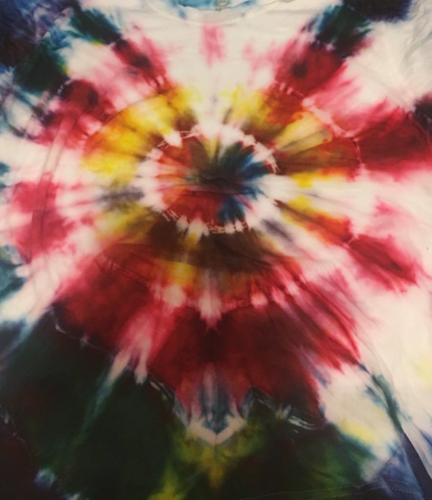 MrsKerksiek's tweet photo. Close up details of some students tie-dye work! We only used primary color dye and reviewed color mixing! 😍 #arteducation #elementaryart #elementaryOATS https://t.co/Ogbf6JX2Qk