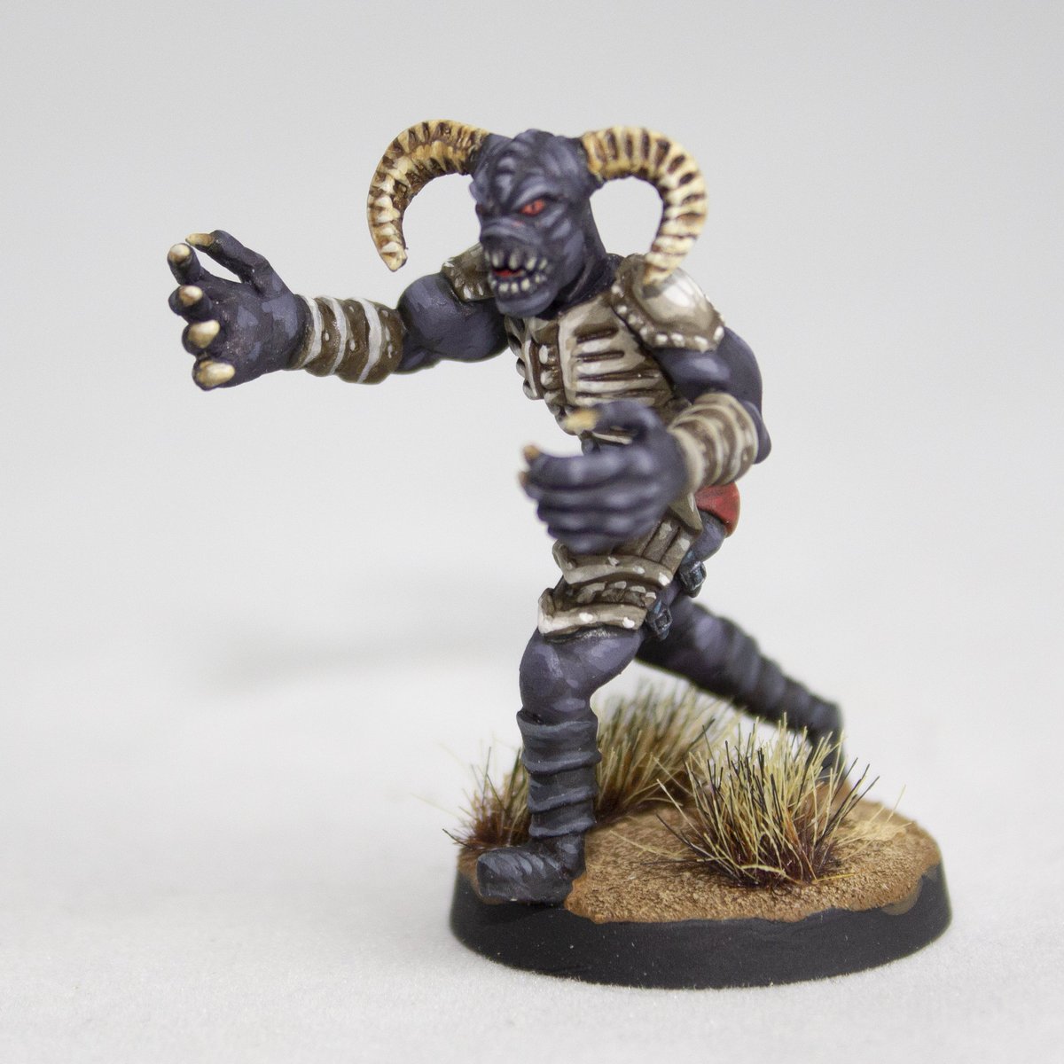 E-Figures Miniature Distribution tweet media