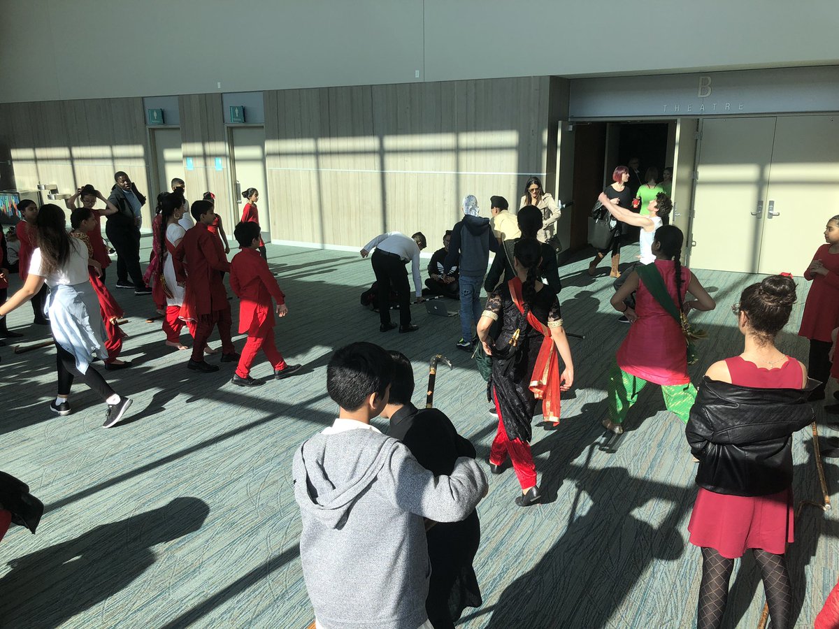 MsCardinali's tweet photo. Last minute rehearsal for their final competition of the year at the Scotiabank Convention Centre in Niagara Falls. You’ve got this Eagles!!  @Maribellotus @EldoradoPDSB @Peelschools @climate_peel https://t.co/k9FRZmQLA7