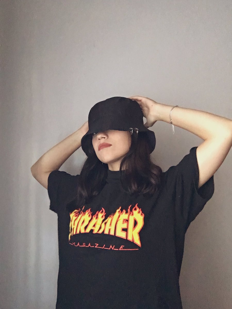 imbadsoul's tweet photo. Tengan cuidado que en lo que llegan a sus casas ya les robamos todo 

#IGOT7SelcaDay #Ahgaselcaday #GOT7 https://t.co/bk4p2w2SJD