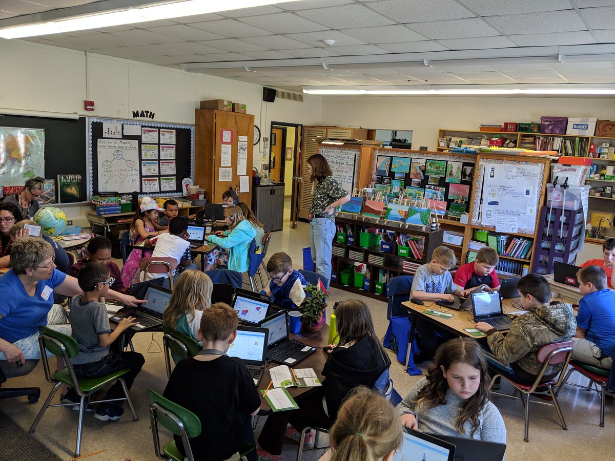 angela_icsd's tweet image. 3rd graders at Enfield Elem embarking on a @GoogleCSFirst journey exploring @scratch for the first time - lots of joy in discovery @MrHarringtonEES @herman_kristin