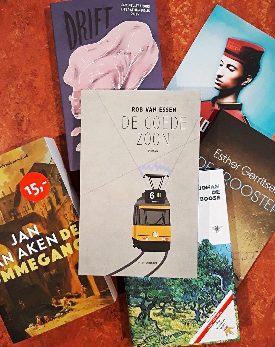 En de winnaar van de Libris Literatuur Prijs 2019 is... ‘De goede zoon’ van Rob van Essen! 
Morgen volop op voorraad bij Boekhandel Daan Nijman.