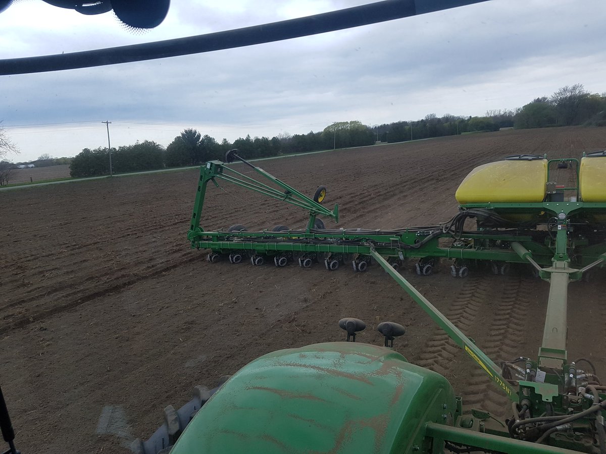 planterpilot's tweet photo. Bout time #plant19 is underway https://t.co/34om7rGPYw