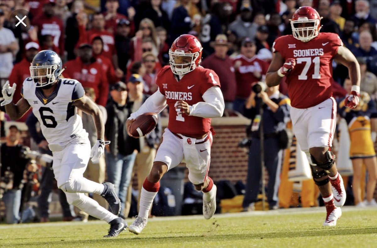 DallasWalkerIV's tweet photo. Blessed to receive an offer from the University of Oklahoma🔥🚨🙏🏾 #sooner #BoomerSooner #oklahomasooners https://t.co/azUuZ1Eq5Z