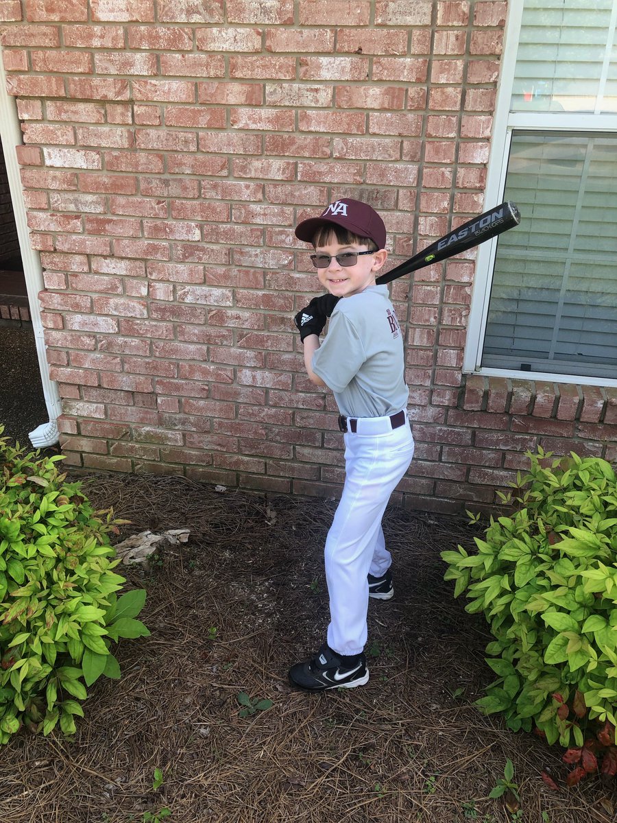 laholt05's tweet photo. @rowdey_jordan86  First game of the year wearing his favorite player’s number https://t.co/C9wGtkpC64