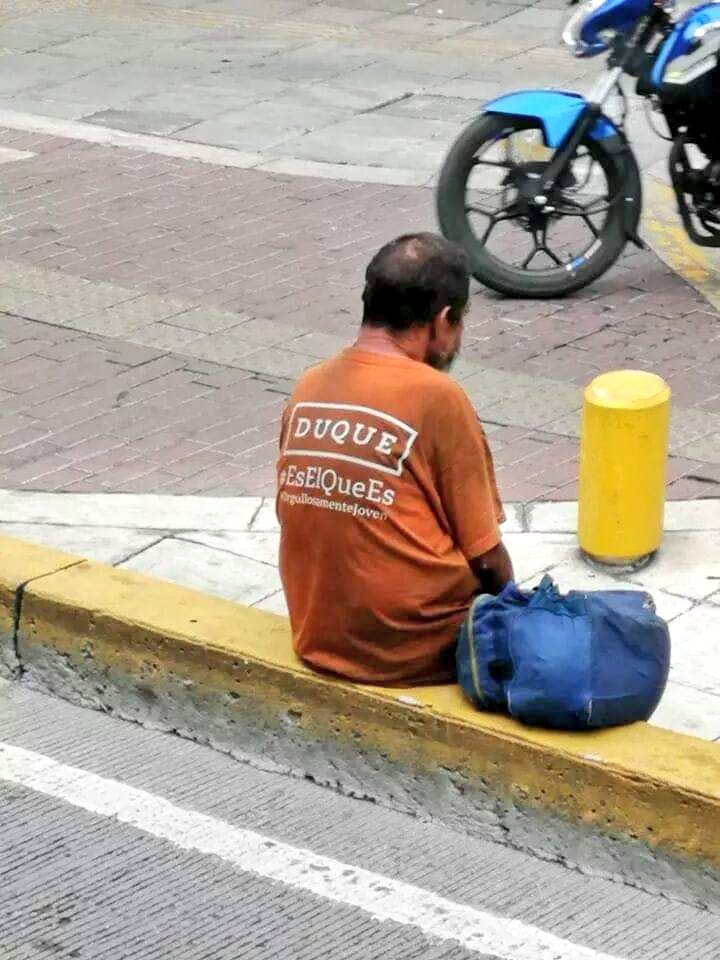 iLordPetrosky's tweet photo. Una imagen dice más que mil palabras https://t.co/qGtBi7hys3