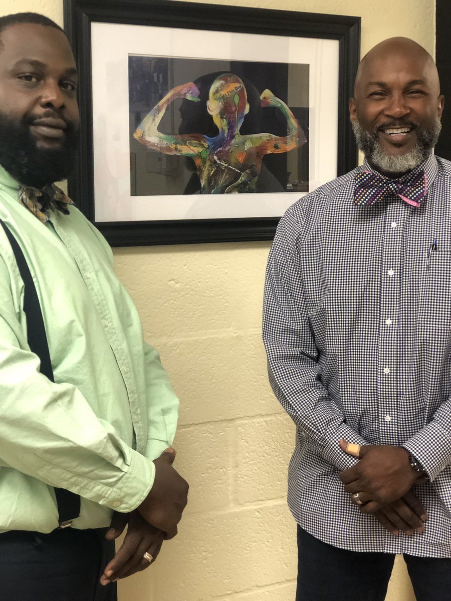 CHES_TAG's tweet photo. Our @capitolheightse men wear their bowties on Mondays...don’t they look good? #CHESrocks
#CHESbowtieMonday #menmakeadifference #MenofPGCPS @MrDBrown1219 https://t.co/bRLooxQUpH