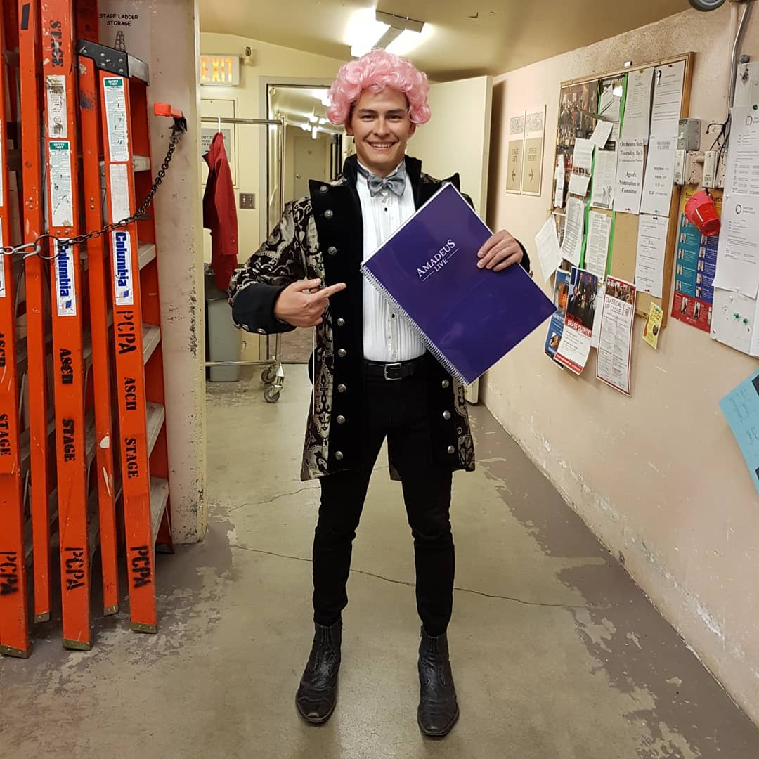 avexclassics's tweet photo. @NormanConductor pulled out all the stops (and wigs!) for Saturday's sold out performance of #AmadeusLIVE with @OregonSymphony and @PSUChamberChoir
.
#thisisabeautifulwigforyou #toomanynotes #Amadeus #Mozart #Salieri #AvexClassicsInternational #Portland #Oregon https://t.co/OPdBYqCyd4
