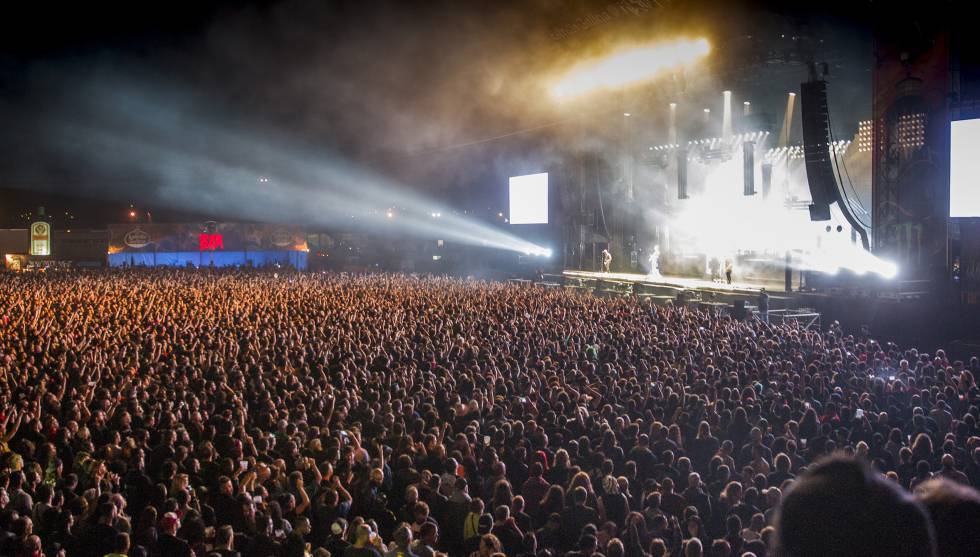 PabloMarn15's tweet photo. Festival O Son do Camiño.
Del 13 al 15 junio | Monte do Gozo, Santiago de Compostela.
El cartel de este año está compuesto por más de treinta reconocidos artistas del ámbito musical, como Black Eyed Peas, Iggy Pop o David Guetta. https://t.co/jCPdjIuSie