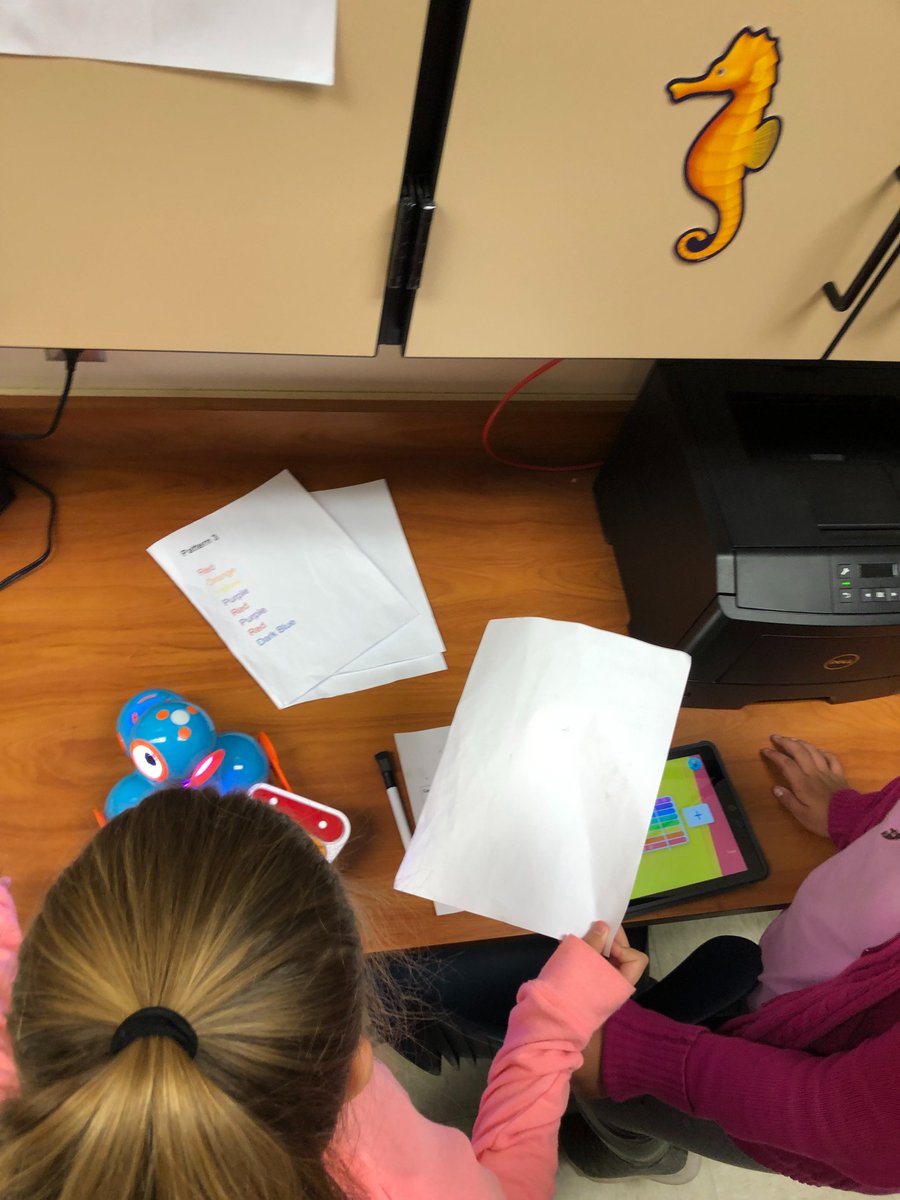 PLDTechTeacher's tweet image. Our SUPER students love superheroes especially The Marvel Avengers. Students have been working on a robotic activity called the Dash Avengers Challenge! 

Students programmed robots to complete challenges based off The Marvel Avengers.

#DashAvengersChallenge #STEAM #Robotics