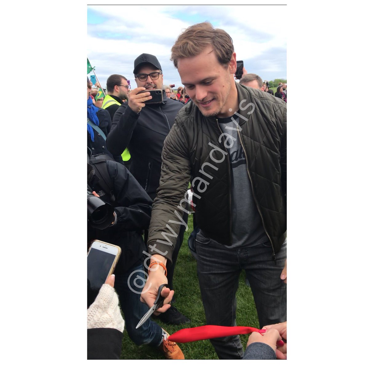 dtwymandavis's tweet photo. @SamHeughan cutting the ribbon๐ @MyPeakChallenge #PeakerMarch #ProudPeaker #PeakerForLife
Thanks for the memories Sam!
@CHPeakers https://t.co/1OocUTCfrq