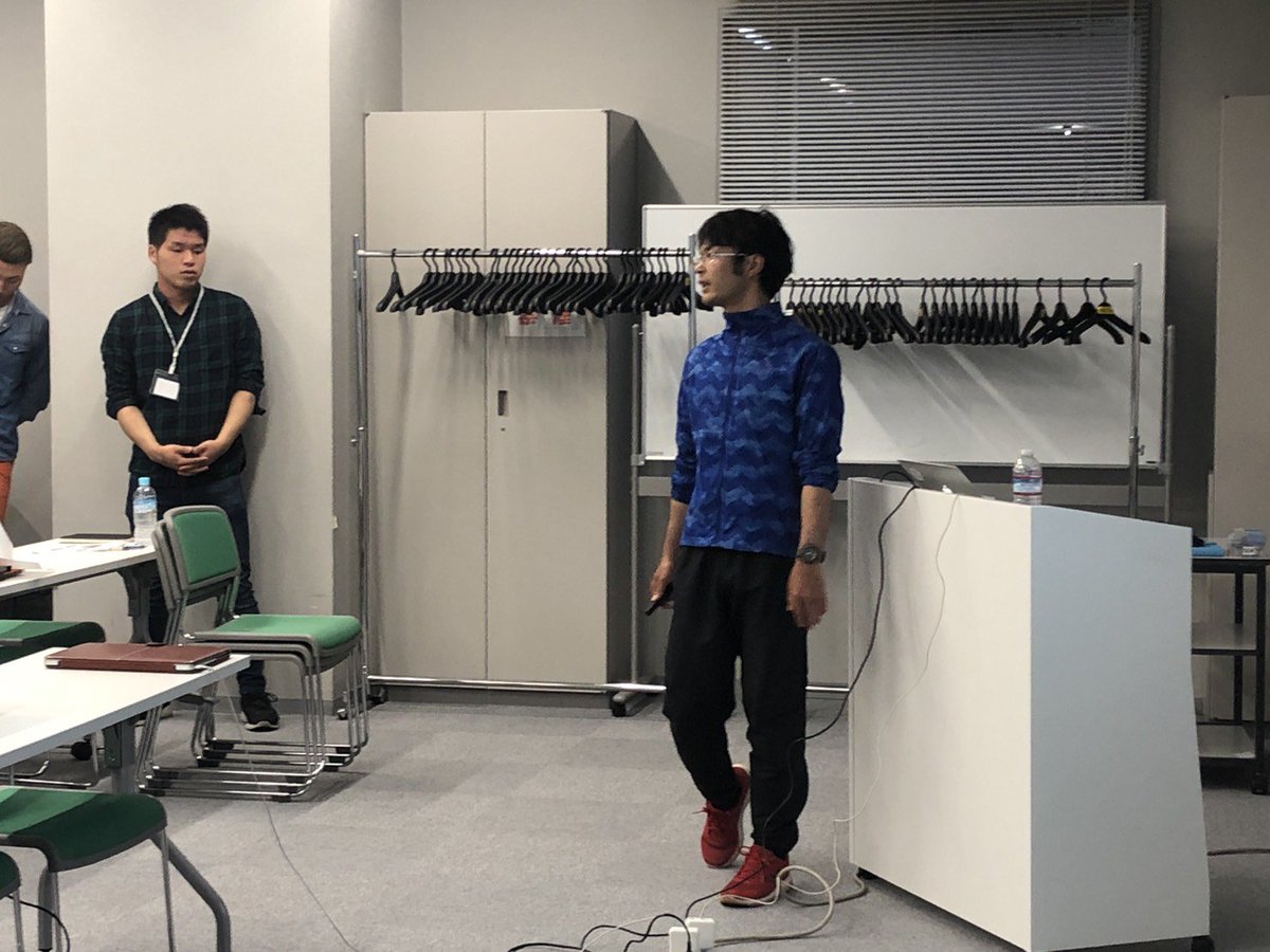 BlueWaveAC1's tweet image. こんにちは樋口です
GW最終日はPDS group様が開催されているセミナーに
短距離の指導について講師として登壇しました
陸上の理論を人に伝えるということの難しさを改めて感じいい経験になりました
このような機会を頂きありがとうございました
#PDSgroup #短距離セミナー　#スプリント