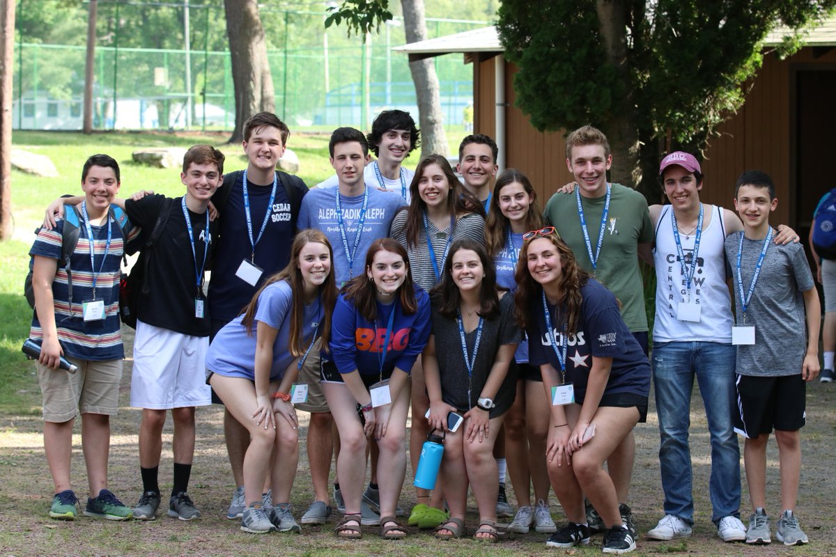 BBYOInsider's tweet photo. Let's keep the momentum of SPRING RUSH going! You can share the gift of BBYO membership and also win cool prizes. Get involved today at https://t.co/3lNOVnfG52! π #RushAZA #RushBBG #BBYOSpringRush https://t.co/BWFeOXvOUs
