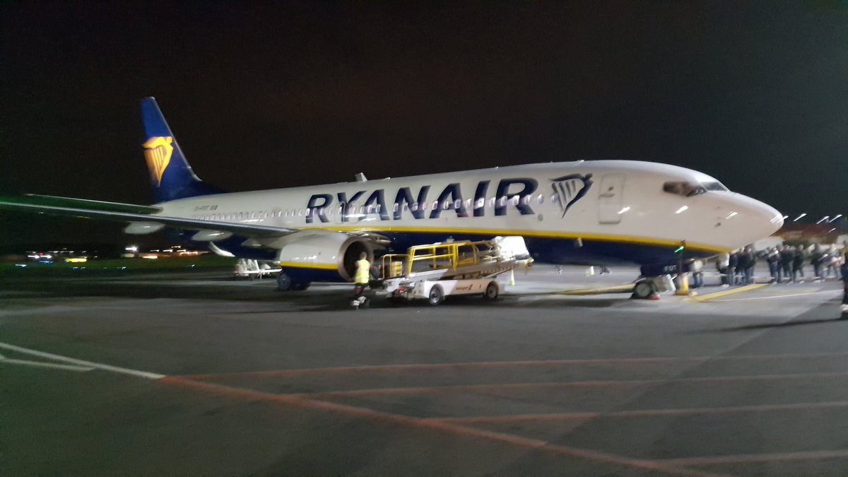 Gauged2012's tweet photo. @Gauged2012 Back to #Dublin. Really looking forward to a great day with the @WeareExyte senior #leadership team and all of the senior members of their #subcontractors developing their project specific #safetycharter. #safetyleadership at its best. #behaviourbasedsafety https://t.co/10ySFLc7SV