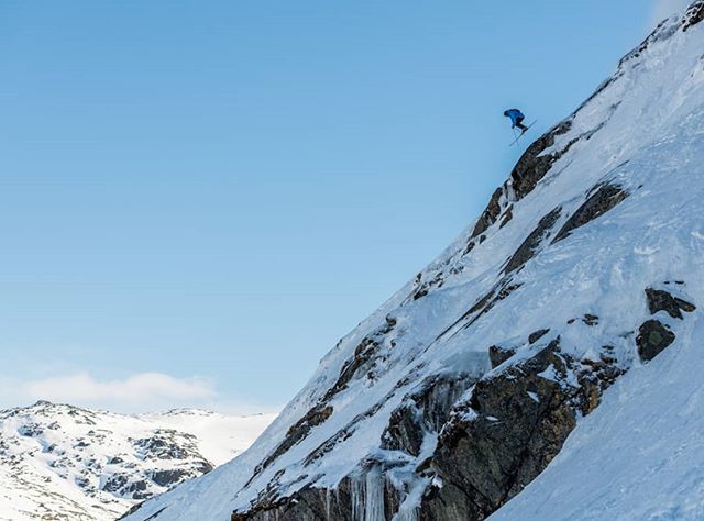 Day one of the @sbmcriksgransen done, landed a split 2nd place and the pressure is on for tomorrow!
📸@erikwestbergphotography

<a href="/norrona/">Norrøna</a> #welcometonature

<a href="/ramnordic/">RAM Mounts® - RAM Nordic AB</a> #teamrollerboys <a href="/dynastarskis/">Dynastar</a> <a href="/girosnow/">GiroSnow</a> <a href="/hestragloves/">Hestra Gloves</a> @mammut_swiss1862
#freeskiing #… bit.ly/2DSnRwy