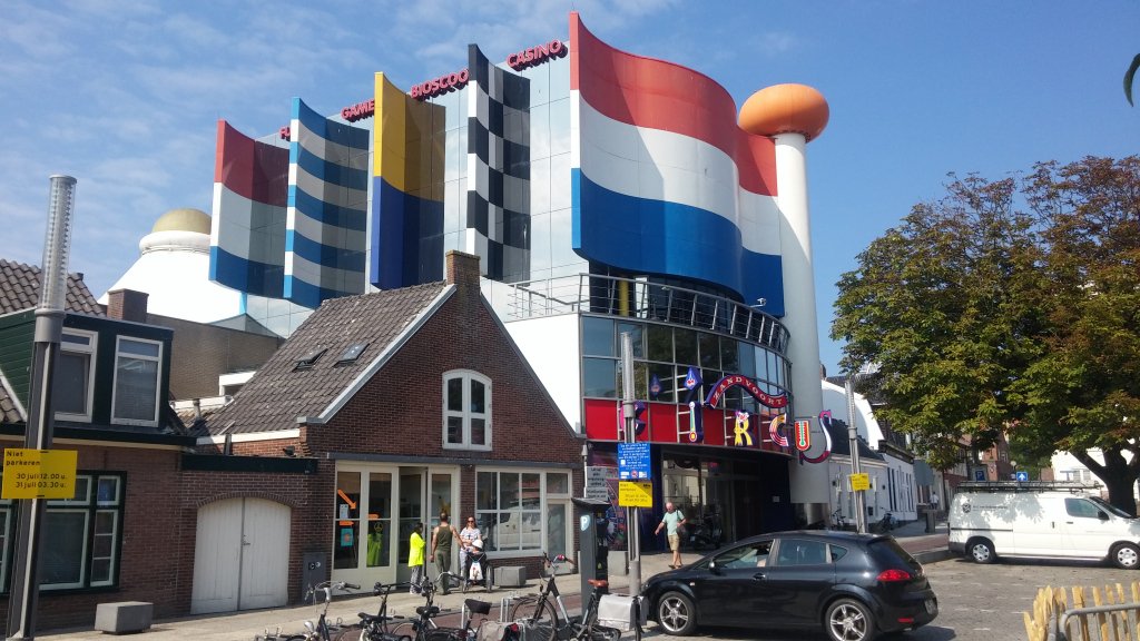 Circus Zandvoort anderetijdenarchitectuur.com/2019/05/06/cir…