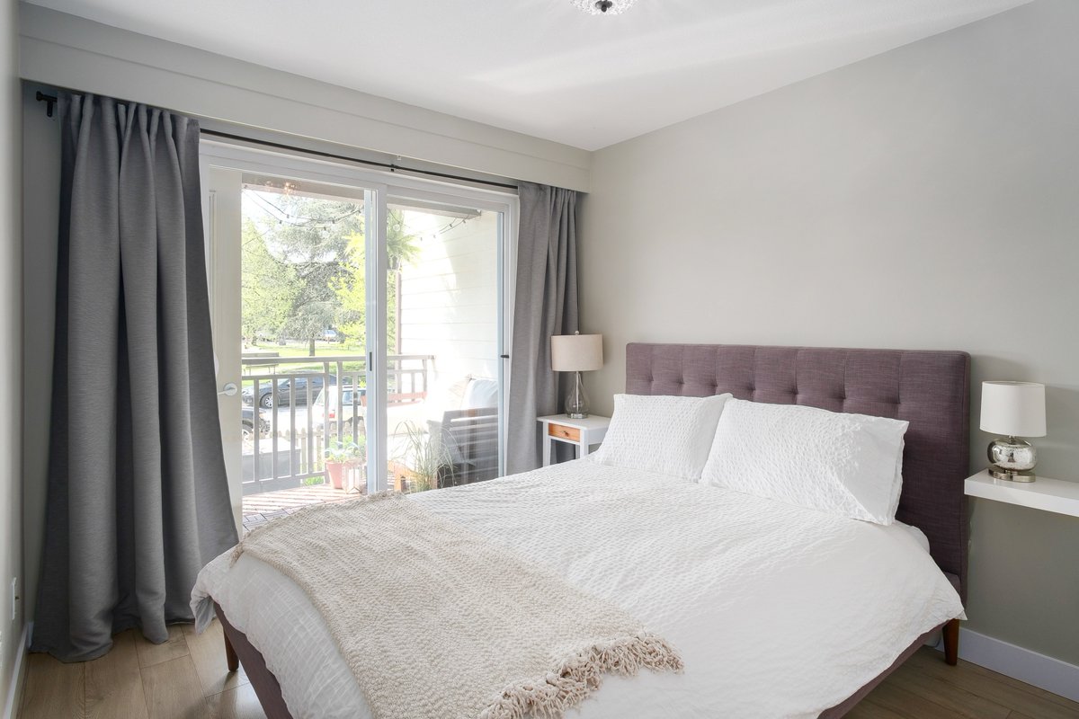 danwurtele's tweet photo. #JUSTLISTED!

2 Bed / 1 Bath / 661 SQFT 

Just off Commerical / Broadway Skytrain.

Comes with Parking &amp; Storage. Pets &amp; Rentals allowed!

204 1533 E 8th Ave, Vancouver
$599,000 

MORE DETAILS:
https://t.co/SmZkhgtUZX https://t.co/IJRmkQoKwT