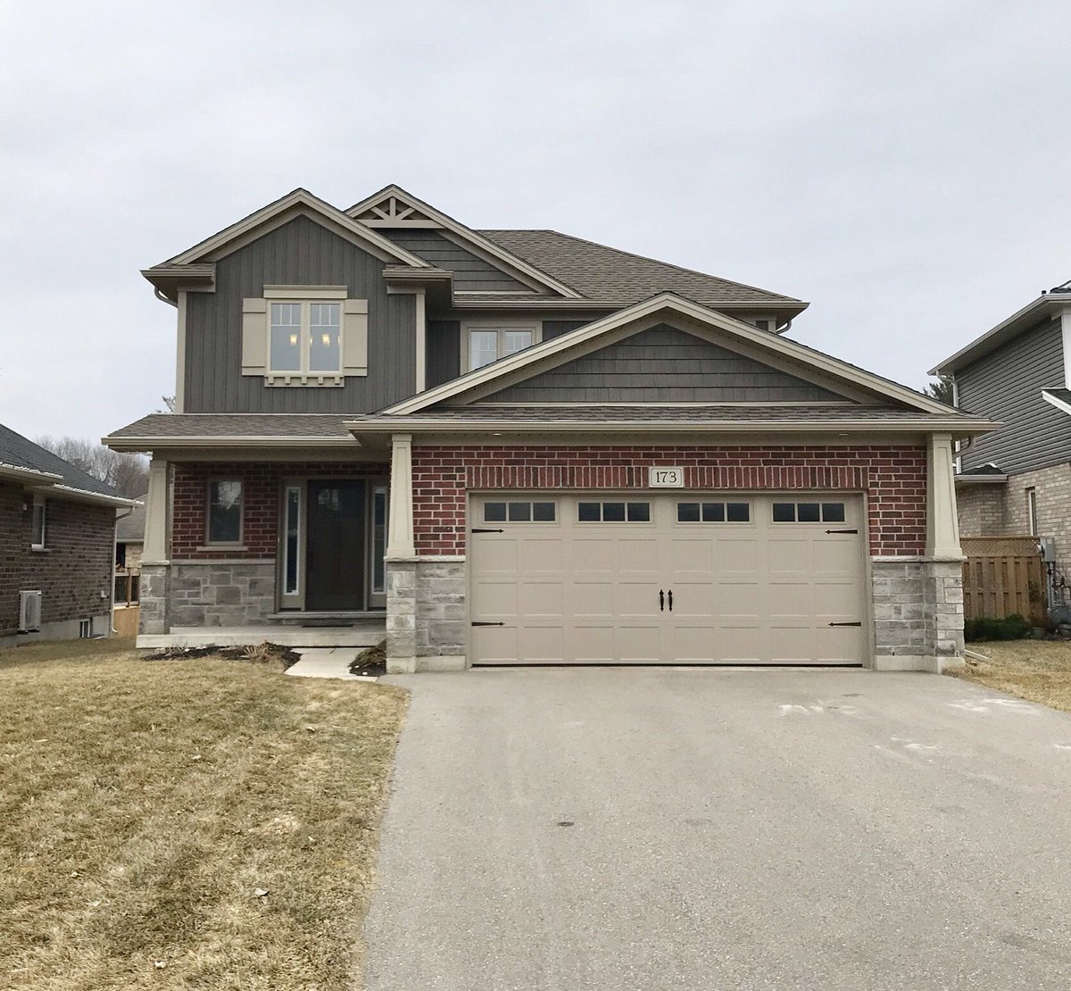 $495,900-3+1 bedroom, 4 bath        173 Tarry Parkway-Former model home in Aylmer-Only 6 years old                       Contact me for showings