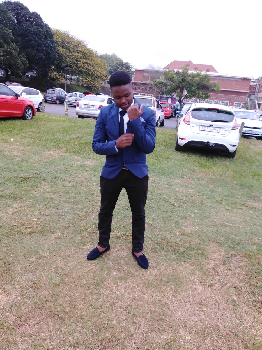 uDlezakhe's tweet image. GRADUATE🎓
Electrical Engineer 😎
#DUTGrad19