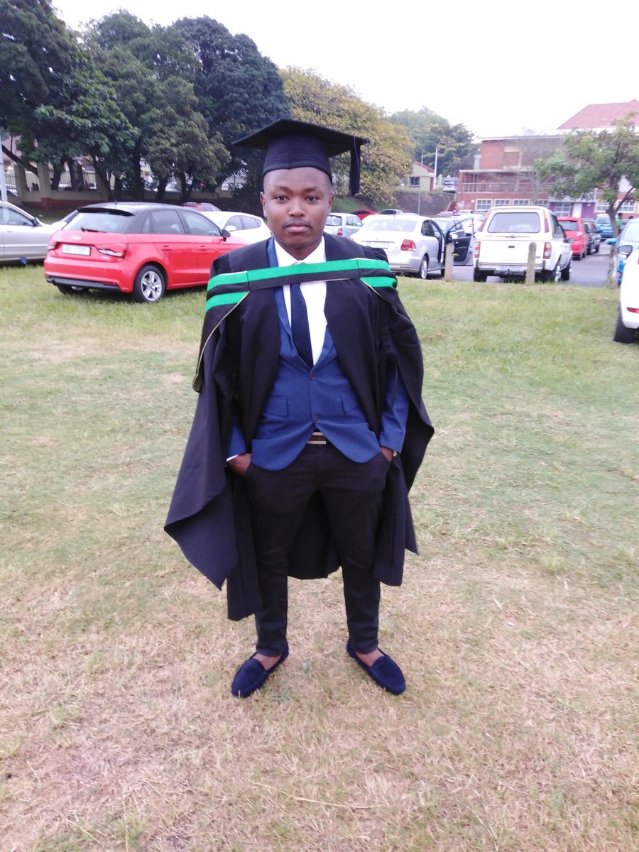 uDlezakhe's tweet image. GRADUATE🎓
Electrical Engineer 😎
#DUTGrad19