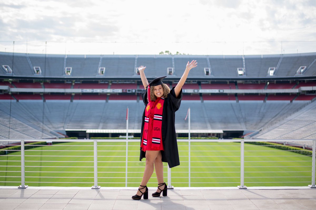 I’ve wanted to be a journalist ever since I saw @MonicaWSB on Channel 2 and realized black women could do anything. Thanks <a href="/UGAGrady/">UGA Grady College</a> for preparing me to follow my dreams. Can’t wait to graduate magna cum laude from <a href="/universityofga/">UGA</a> and move to DC to start my journey! #UGA19