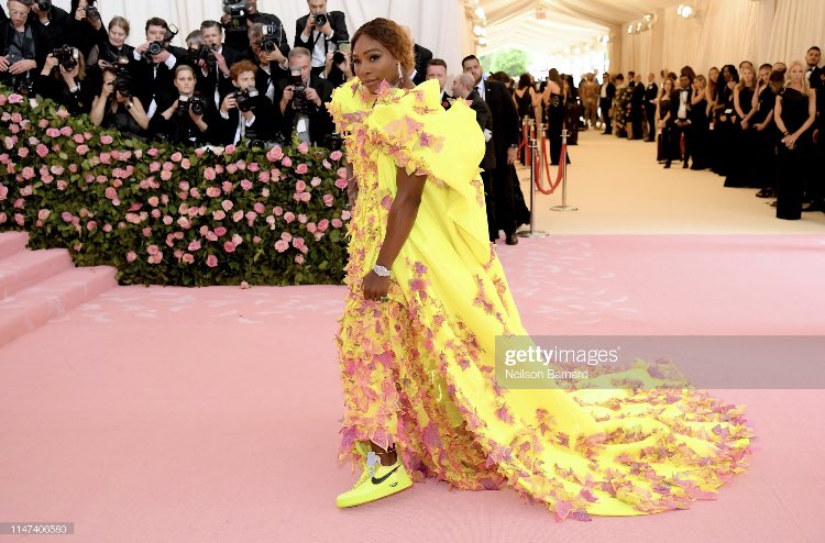 VVFriedman's tweet photo. Serena Williams, true to her brand, with train #MetGala She looks like a floral superwoman https://t.co/qEI6LjBQhZ