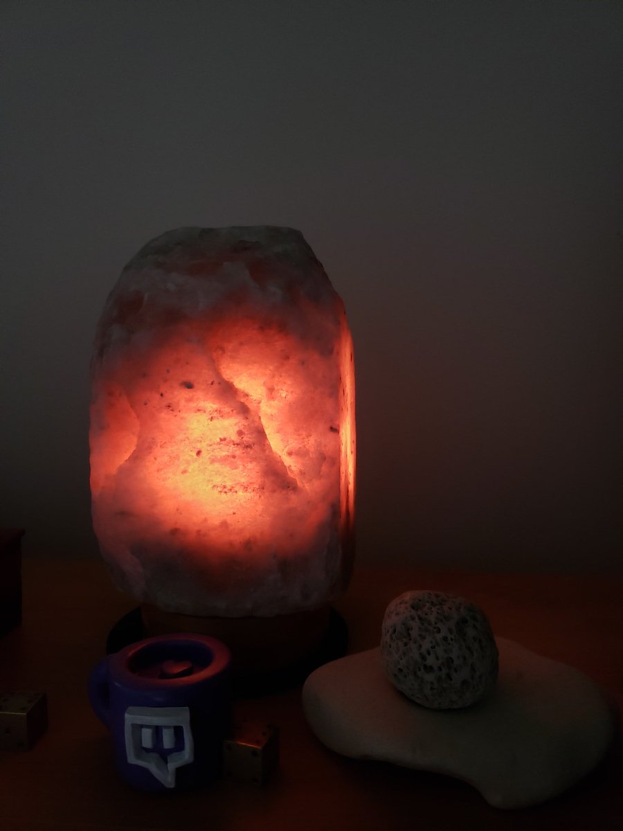 Draakan28's tweet photo. Grey salt lamp! https://t.co/cawHkvby7q