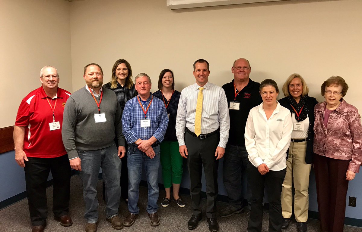 IADeptAg's tweet image. With 147 meat processing facilities located in the state of Iowa, #SmallBusinessWeek2019 was kicked off by welcoming these business owners to the Wallace Building!