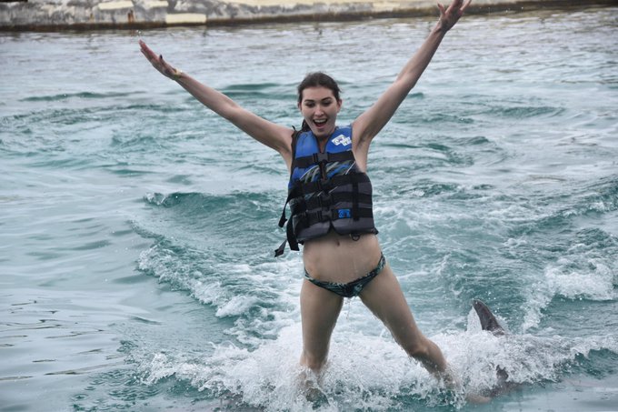 From the other day when I swam with dolphins https://t.co/6FZ1JgyVjI