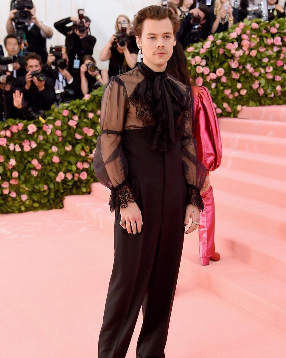 learcuizon's tweet photo. dream boat #Guccify Harry Styles https://t.co/7fjtSldTBg