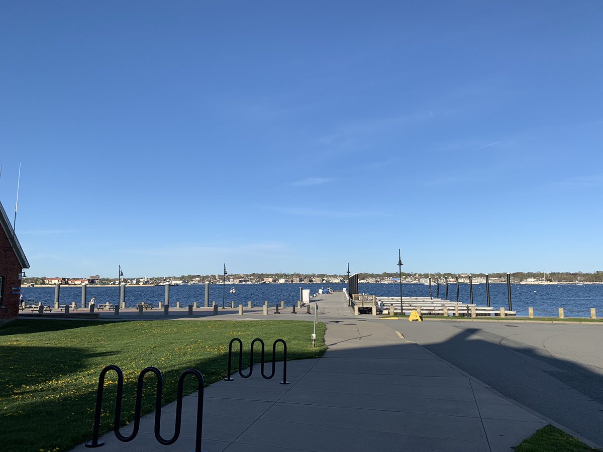letsbuki's tweet photo. Another gorgeous day in #Newport #rhodeisland #letsbuki @loudhailing @fivefourmktg @FortAdamsTrust https://t.co/Ew8kRmuJJy
