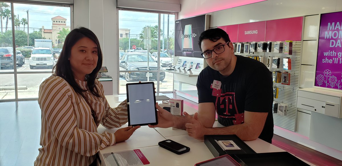 BearJPAN's tweet photo. Winning! A Tab s4 sale on 5 de Mayo! #SamsungMagentaWinWinWin #SamsungWeekend #thesamsungside @patdlg15 @Kingbrazil1 @samsungsamiam @Krivs14 https://t.co/H3m2avlNMM