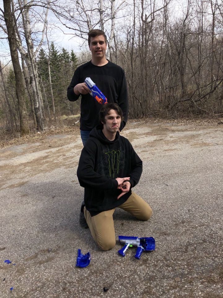 OffStraight's tweet photo. @2019_nerfwar carson ehle killed zach birkland https://t.co/DKWbC0pQOY