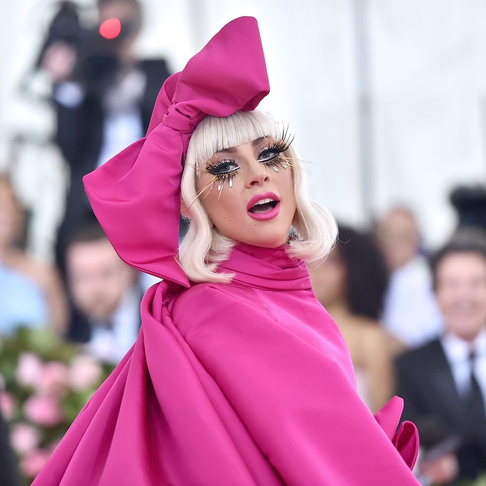 ObdurateEsentls's tweet photo. #ObdurateEssentials #MetGala #MetGala2019 #CampNotesOnFashion #Camp #LadyGaga #BrandonMaxwell #MultipleLooks #EveningGown #Gowns #ColumnGown #Dresses #Dress #Pink #Lingerie #PlatformShoes #Heels #Shoes #Shades #Sunglasses #Fashion #Looks #Events https://t.co/ssVLbFR2AL