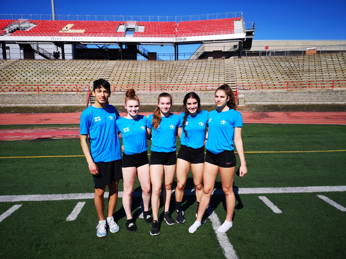 CorsaireC's tweet photo. 5 athlètes du club ainsi que leur entraîneur Samuel Grondin Bernier ont pris part au camp d'entraînement provincial de sprint, au PEPS de l’Université Laval, à Québec. ☀️💪

Merci @Athl_FQA pour l’organisation de ce bel événement! https://t.co/eRoksEnBmX