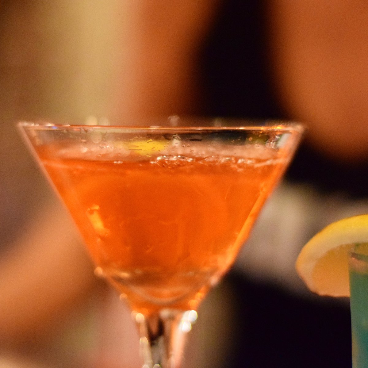 Bar35's tweet photo. Come &amp; quench your thirst with a nice Martini 🍸 Luckily we have Happy Hour going on all day every Monday. #bar35hawaii #muckfundays https://t.co/yseXHoVjfM