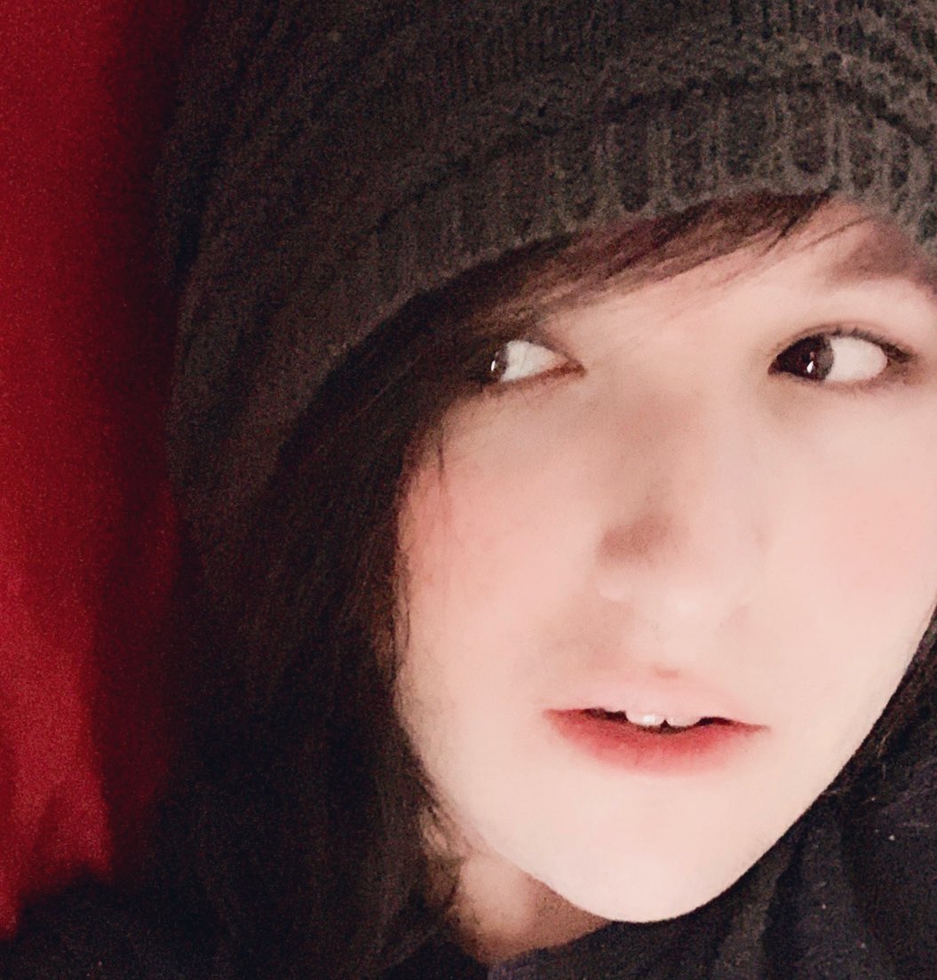 photo Penny Parker Snapcube Face penny parker on twitter sometimes my