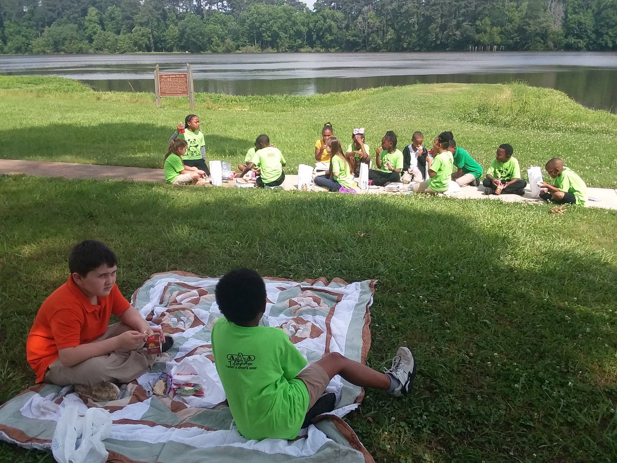 MaryMbpowell's tweet photo. A wonderful time at the zoo.  After playing some we walked the trail around the lake.  One student's response when we came to a clearing  and could see across the lake"Oh it's so beautiful "  #NoLimit https://t.co/qSCGlL4ma8