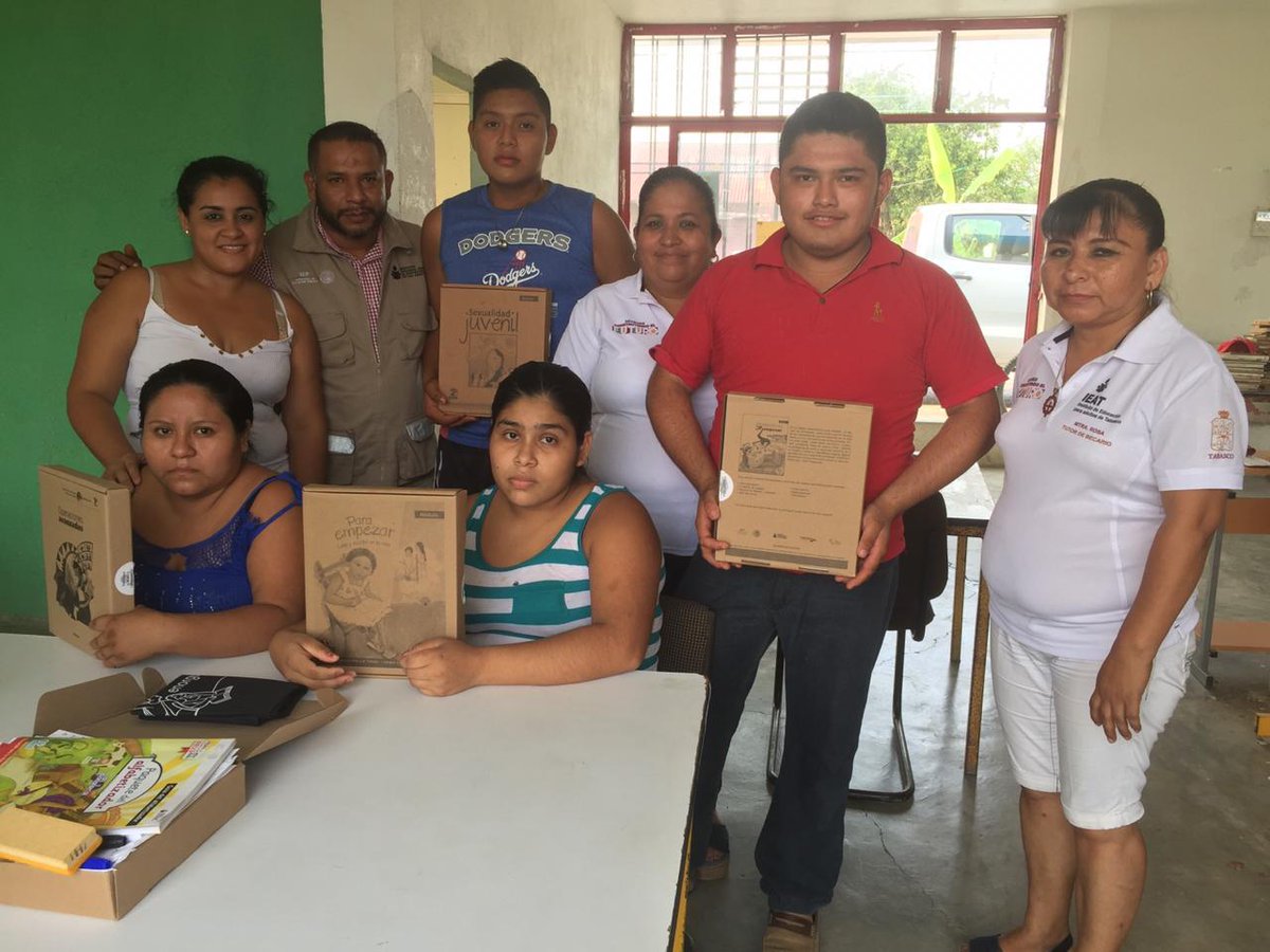 IEATTABASCO's tweet image. Inaugura #IEAT #Teapa círculos de estudio en las localidades Francisco Sarabia, Juan Gómez y Galeana. #FelizLunes #EducaciónEsDesarrollo