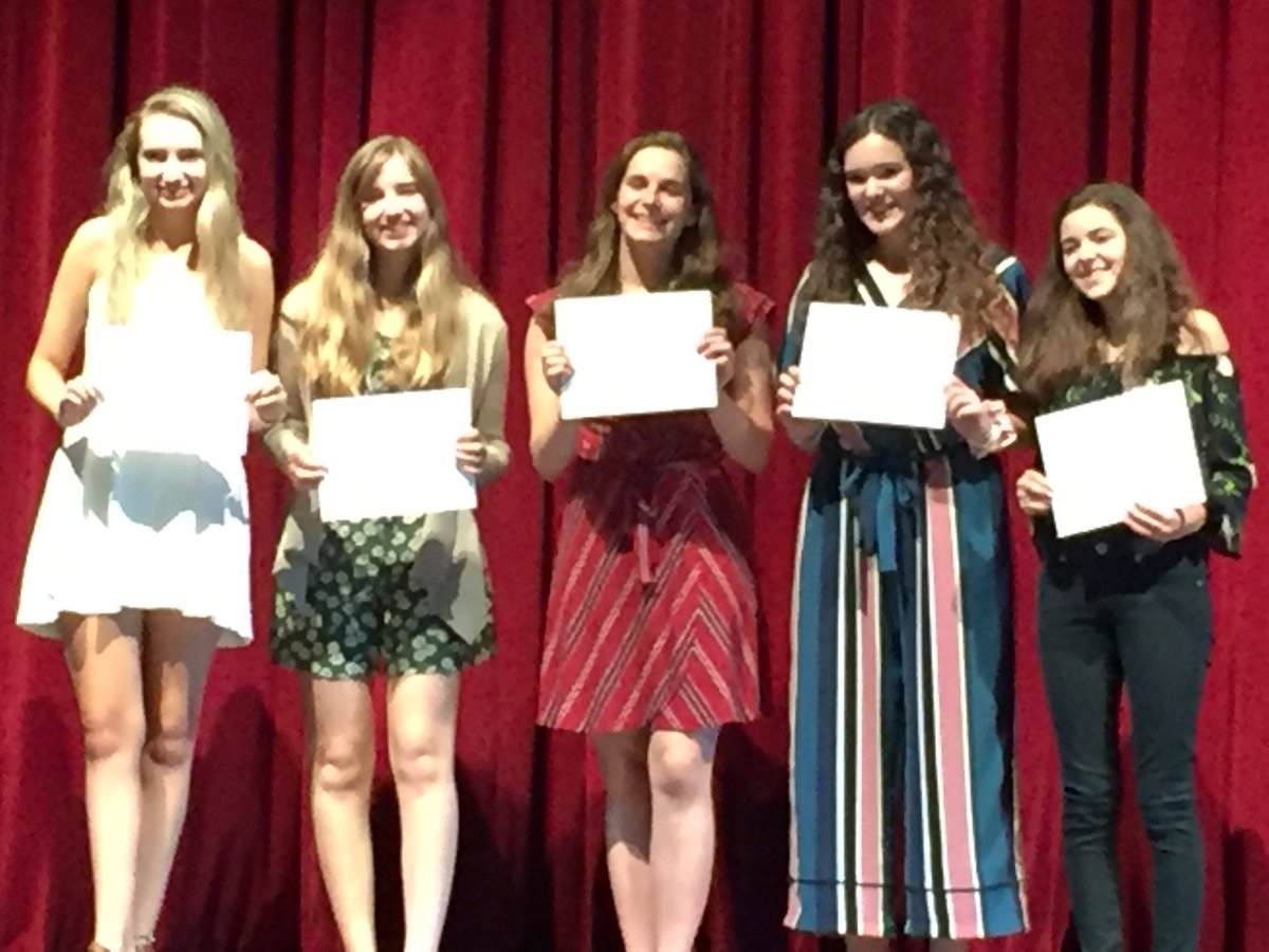 janetstjames's tweet photo. Way to go Miss O @oliviabshaw and fellow recipients of #GrapevineHigh PTSA scholarships. #GHSUnity and strong women reflected here! https://t.co/C47m7vVxp4