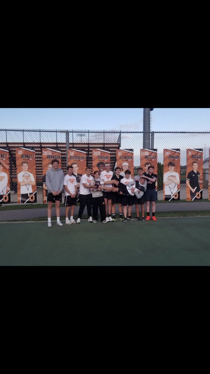 Oregon_Tennis's tweet photo. A few intense matches tonight on senior night against Watertown, but the Panthers pull through for their FOURTH sweep of the season #dubphat https://t.co/pGWxiXGugl