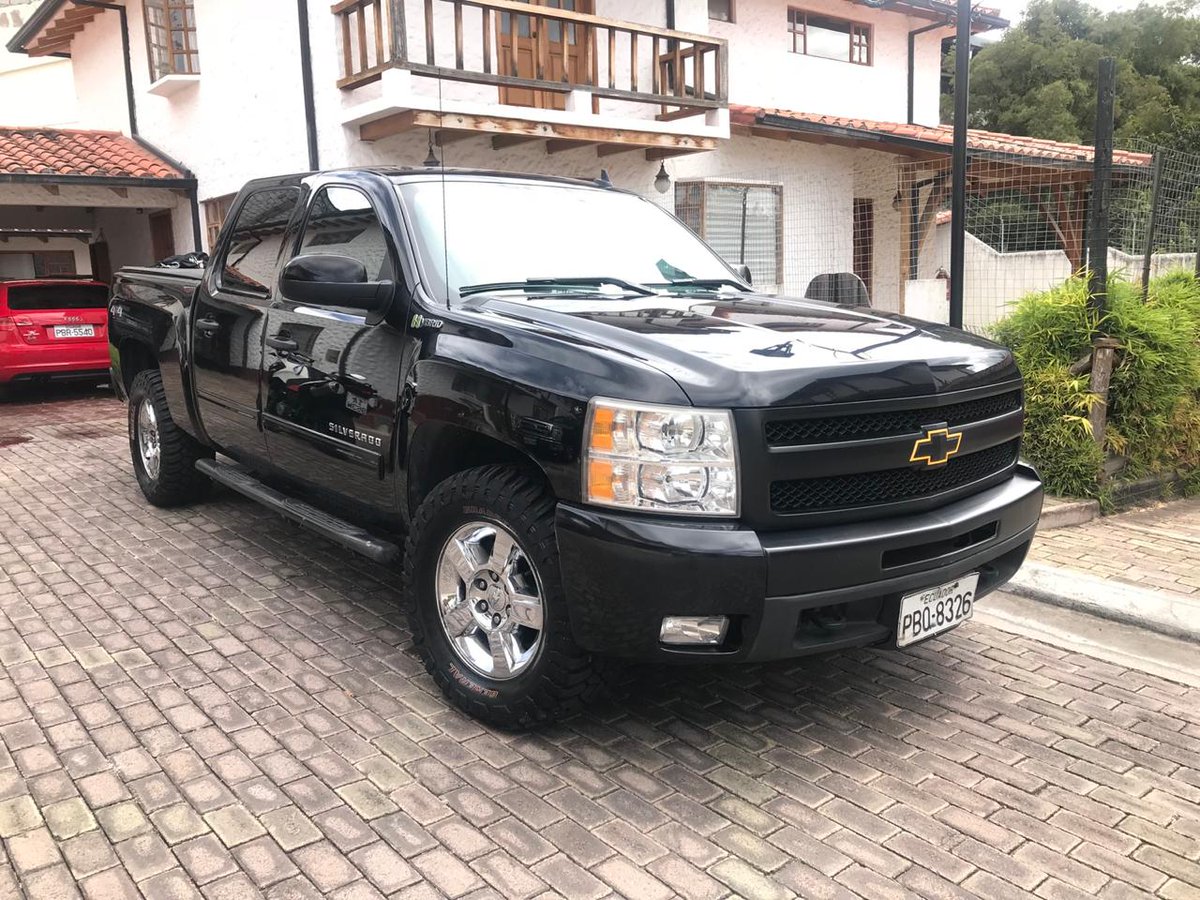 doctoresretro's tweet photo. Se robaron esta camioneta hace 1 hora en la Brazil y Zamora.
Placa PBO-8326
Si tienen información llamar al +593 98 351 9441 https://t.co/hmtv1cgVrd