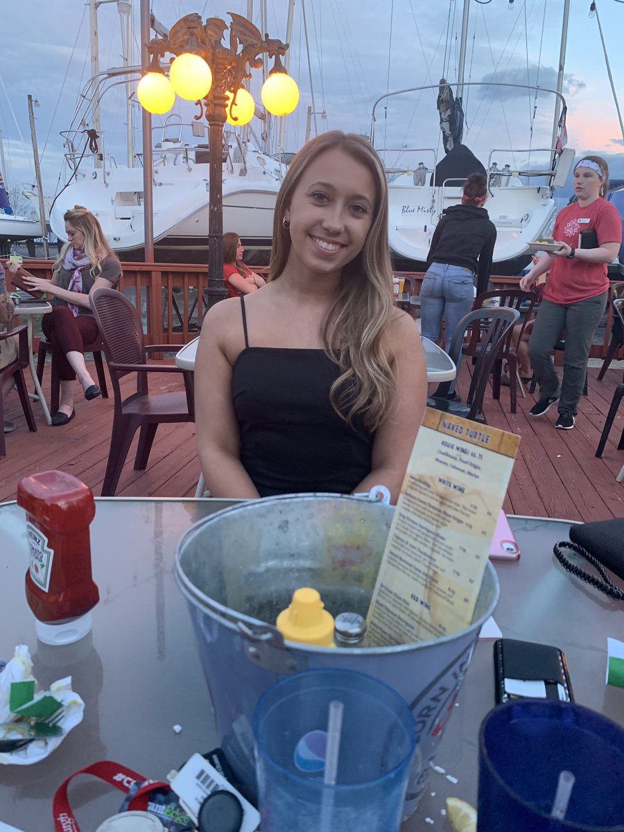 maddyzoph33's tweet photo. The Naked Turtle is a great spot to eat when it’s warmer!! It’s at the Plattsburgh Marina!! #PlattsLife https://t.co/4NgnzNWurj