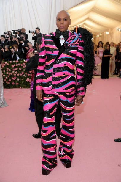 BryEstrad's tweet photo. Era tu momento, y nos hace esto?  #MetGala #RuPaul https://t.co/u9ZGFpS9il