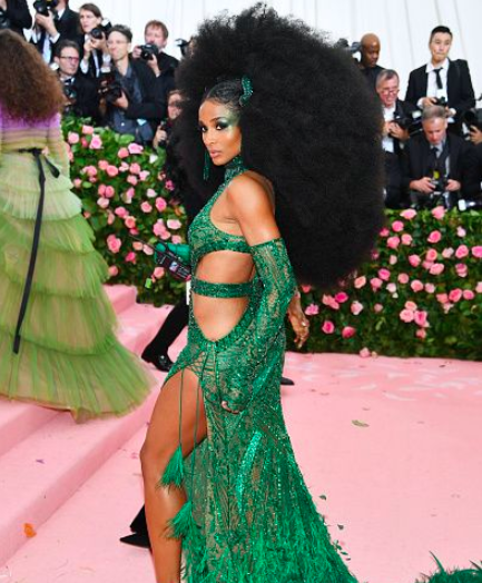 My jaw is on the floor. #Ciara #MetGala #MetGala2019