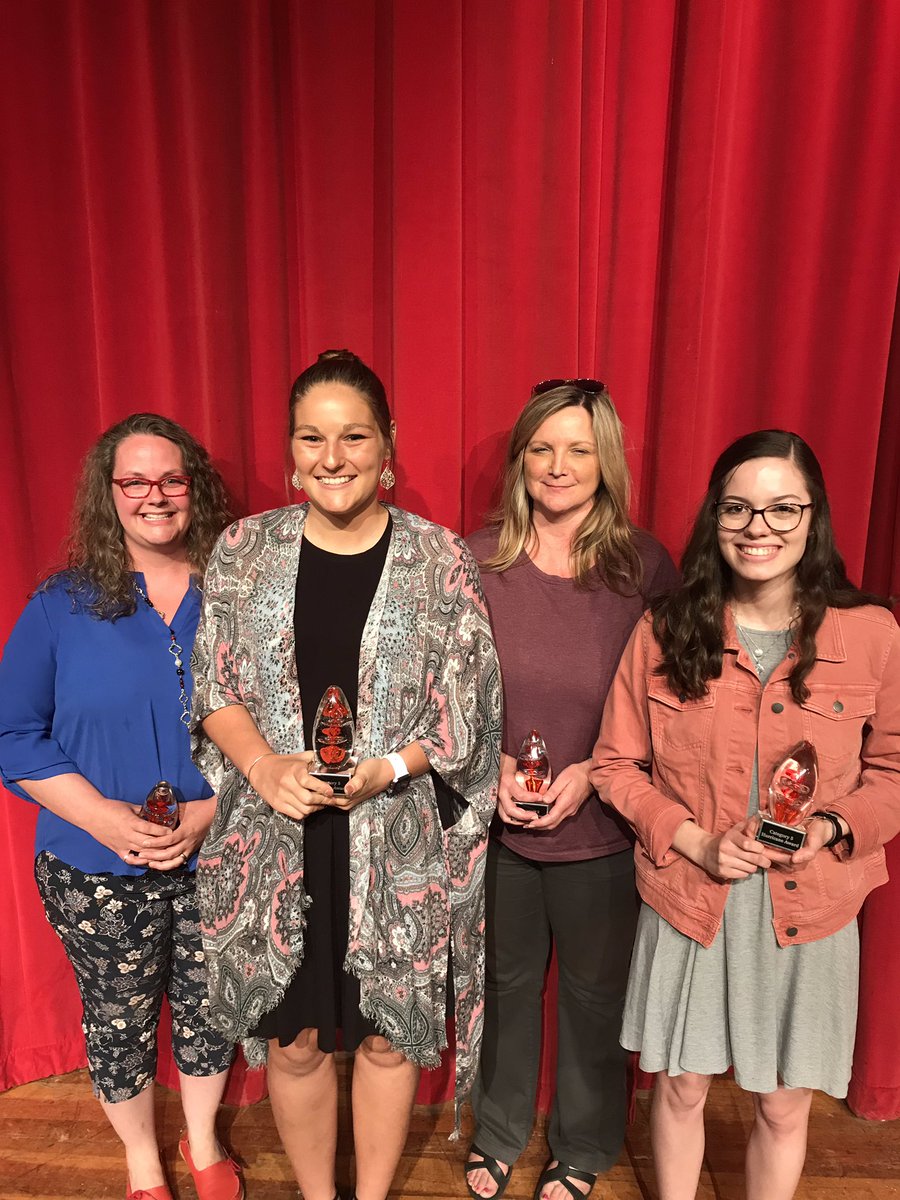 MSHSHurricanes's tweet photo. Category Five Hurricane Winners and their greatest educational influence:  Anna Graham and Ms. Roark; and Sarah Oakes and Ms. Hale!  MSHS students leaving a legacy!  Teachers leaving an impression. https://t.co/8SxOZwfG6e