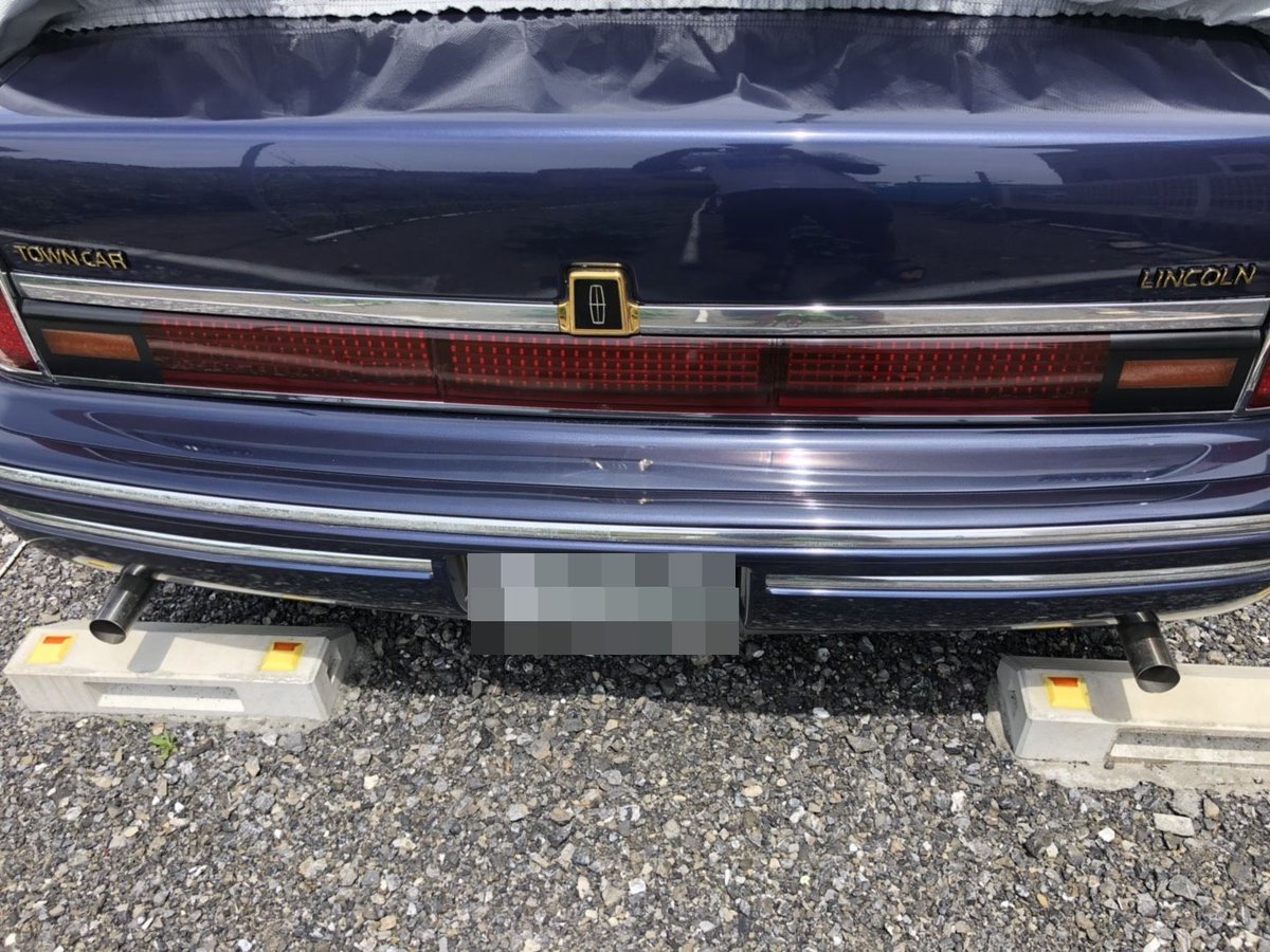 メッキ加工 メガ東海 リンカーンのエンブレムを再メッキ加工 金メッキで土台の部分を黒塗装 全体をメッキしてからマスキングして 塗装 依頼者様から装着画像をいただけましたので紹介させていただきます さすがリンカーンです 車幅が広そう エンブレムが メッキ加工 メガ東海 リンカーンのエンブレムを再メッキ加工 金メッキで土台の部分を黒塗装 全体をメッキしてからマスキングして 塗装 依頼者様から装着画像をいただけましたので紹介させていただきます さすがリンカーンです 車幅が広そう エンブレムが