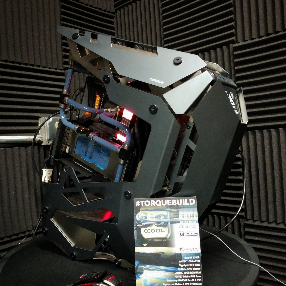 ModMyMods's tweet photo. EXCUSE ME NURSE!? I must have Jan Quadrant Vincent fever!
Not really, however the @Antec #TORQUEBUILD is sure to turn up the heat ;)
#customcooling #waterblock #pcmr #pcmasterrace #pcmodding #mod #modding #modder #gaming #awesome #amazing #clean #Diy #customcolor #ComputerCase https://t.co/aEf1uc5Jch