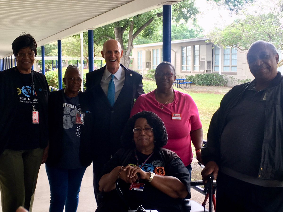Mendenhall_ES's tweet photo. Busy first day of Teacher and Staff Appreciation Week! We even had a visit from Senator Rick Scott!
#SeniorsInService #OurTeachersArePopping #PopcornAndSoda https://t.co/uxOb9ITdNp