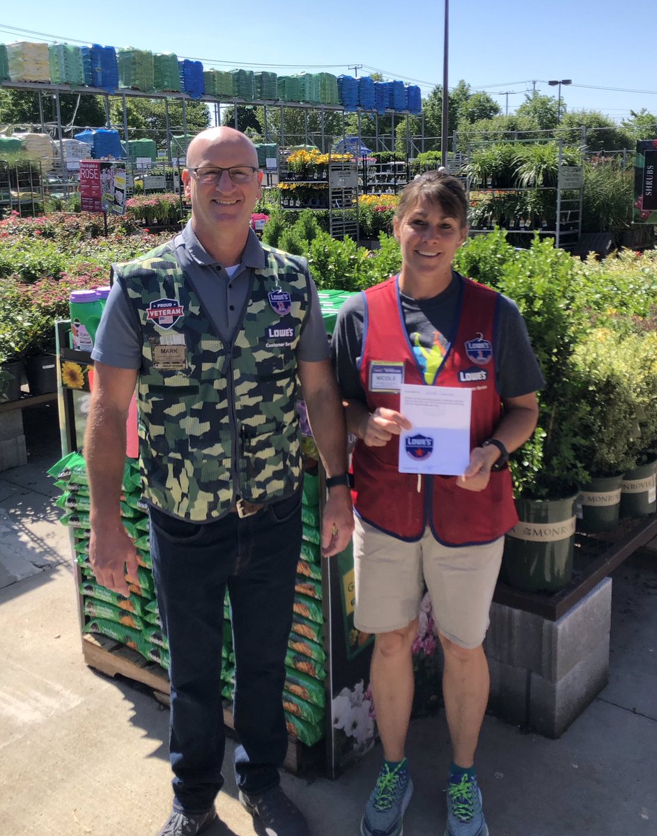 668Lowes's tweet photo. Hendersonville Lowe’s is proud to have employees like Nicole & Lindsey to assist our customers. BOTH are Red Star Service Award Winners! Look for them the next time you’re in the store! #ServiceAwardWinner #SMARTcustomerService #ObsessedWithCustomerService #GoodToGreat #Lowes668 https://t.co/9djKfmhilf